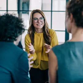 Leder snakker til sine ansatte